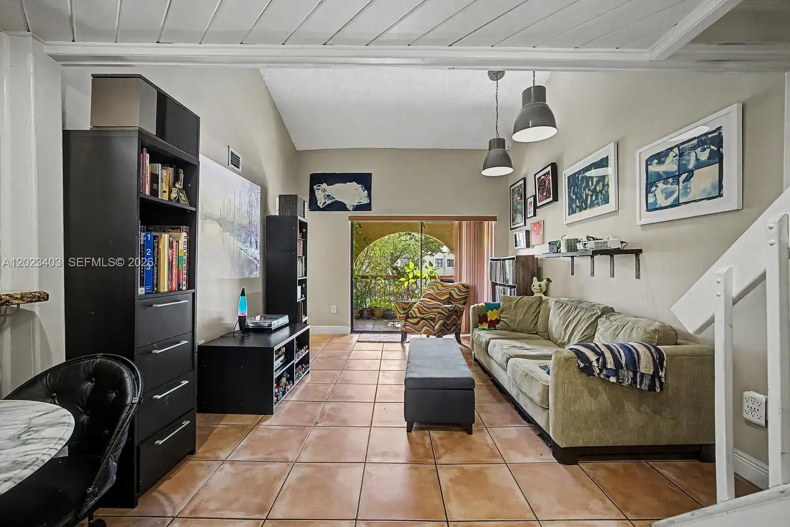 10233 NW 9th St Cir # 1, Miami FL 33172 photo 2