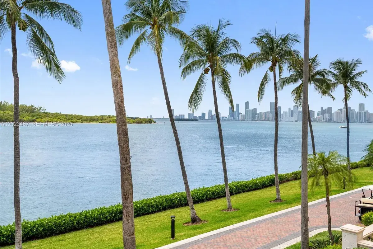 2425 Fisher Island Dr # 5205, Miami Beach FL 33109