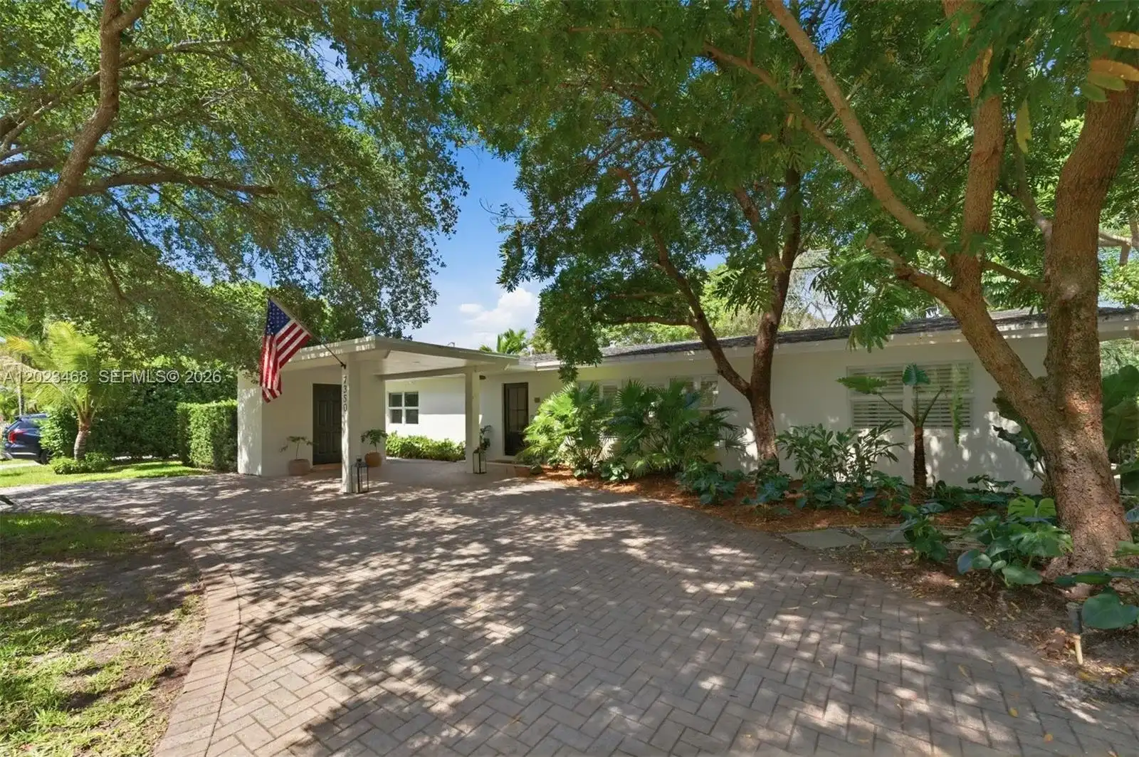7350 SW 65th Ave, South Miami FL 33143