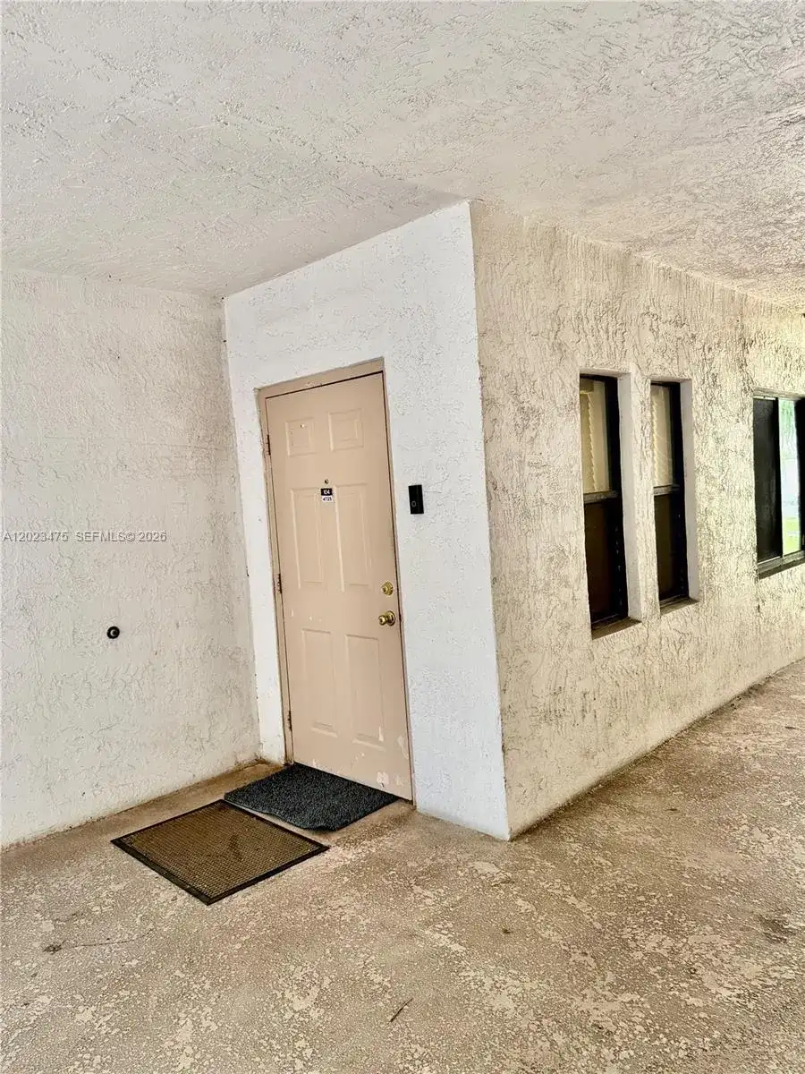 4725 SW 62nd Ave # 104, Davie FL 33314 photo 3