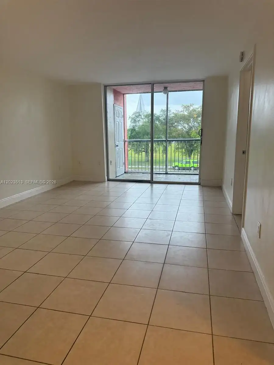19701 SW 114th Ave # 366, Miami FL 33157 photo 4