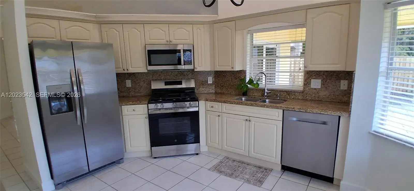 3277 NW 123rd Ave, Sunrise FL 33323 photo 4