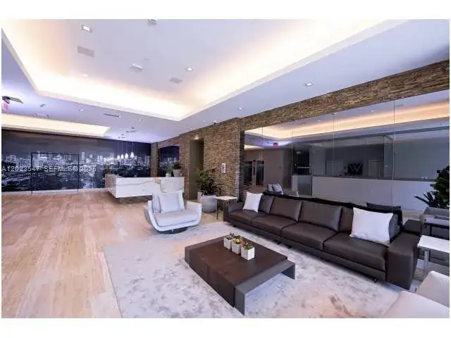729 NW 2nd St # 1020, Miami FL 33128 photo 4