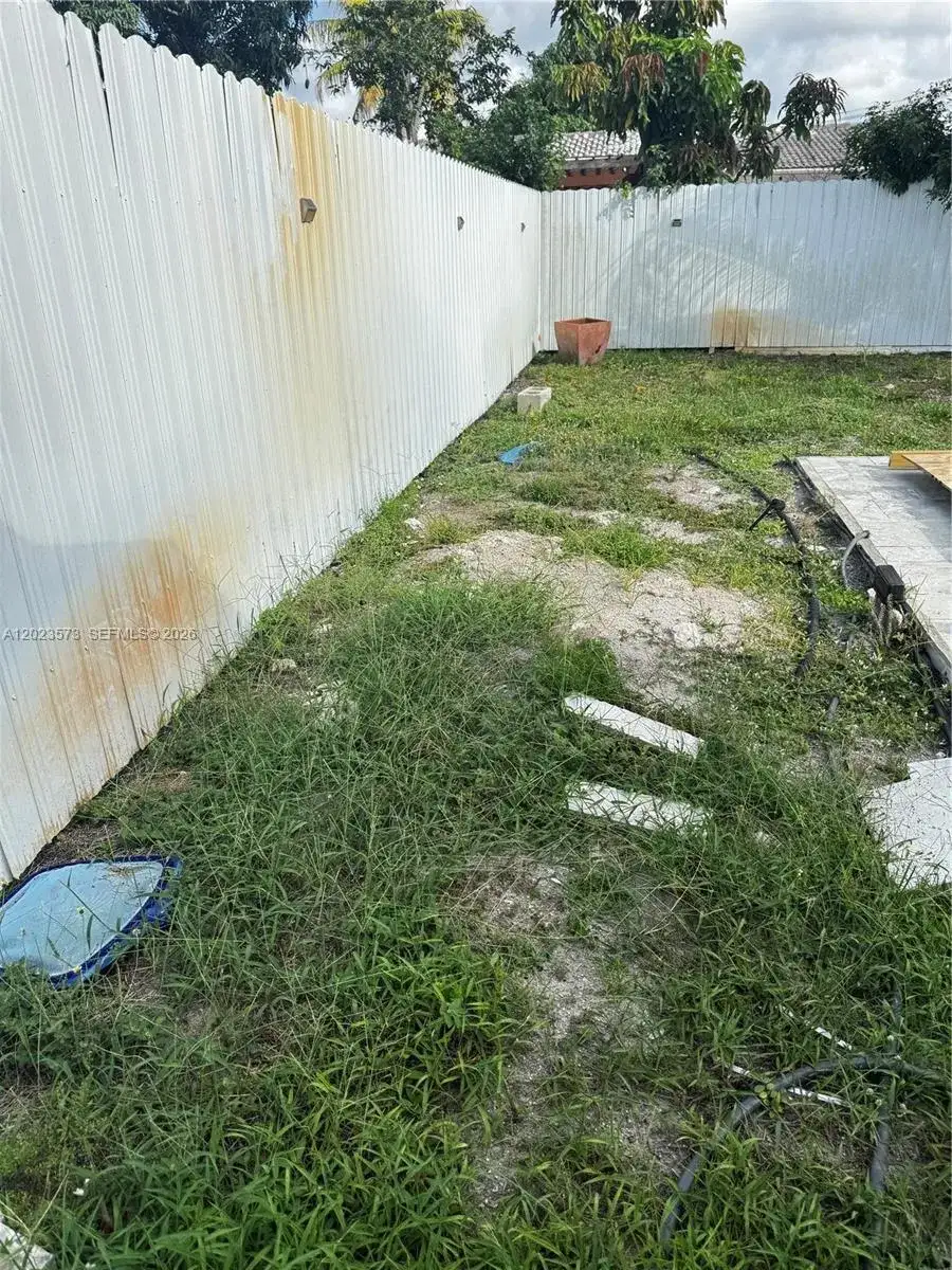 4560 NW 6th Ct, Plantation FL 33317 photo 3
