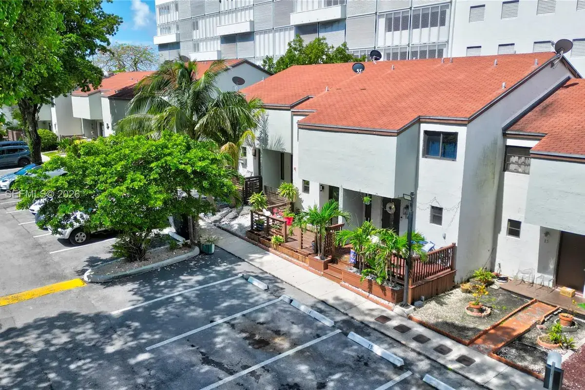 1901 NW S River Dr # 12B, Miami FL 33125