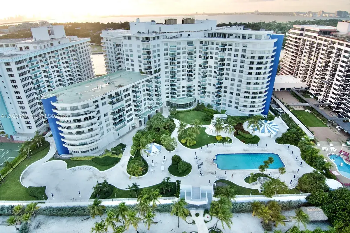 5151 Collins Ave # 428, Miami Beach FL 33140