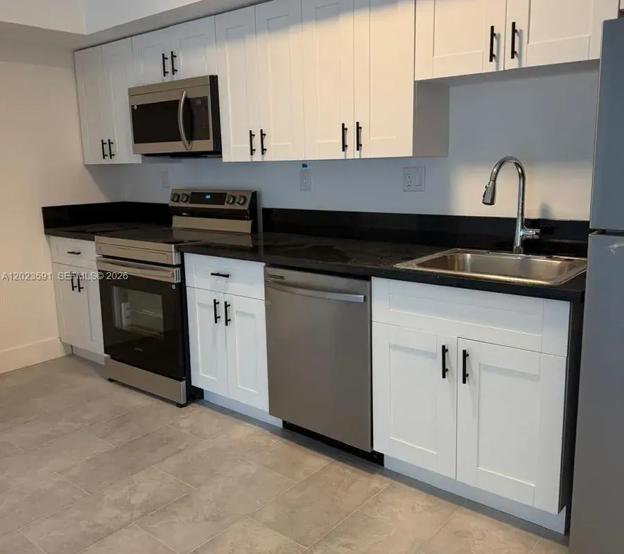 147 Nw 59th St # 206, Miami FL 33127