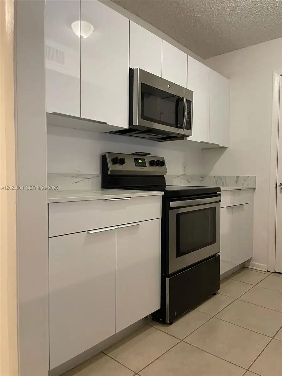 4261 W Mcnab Rd # 28, Pompano Beach FL 33069 photo 2