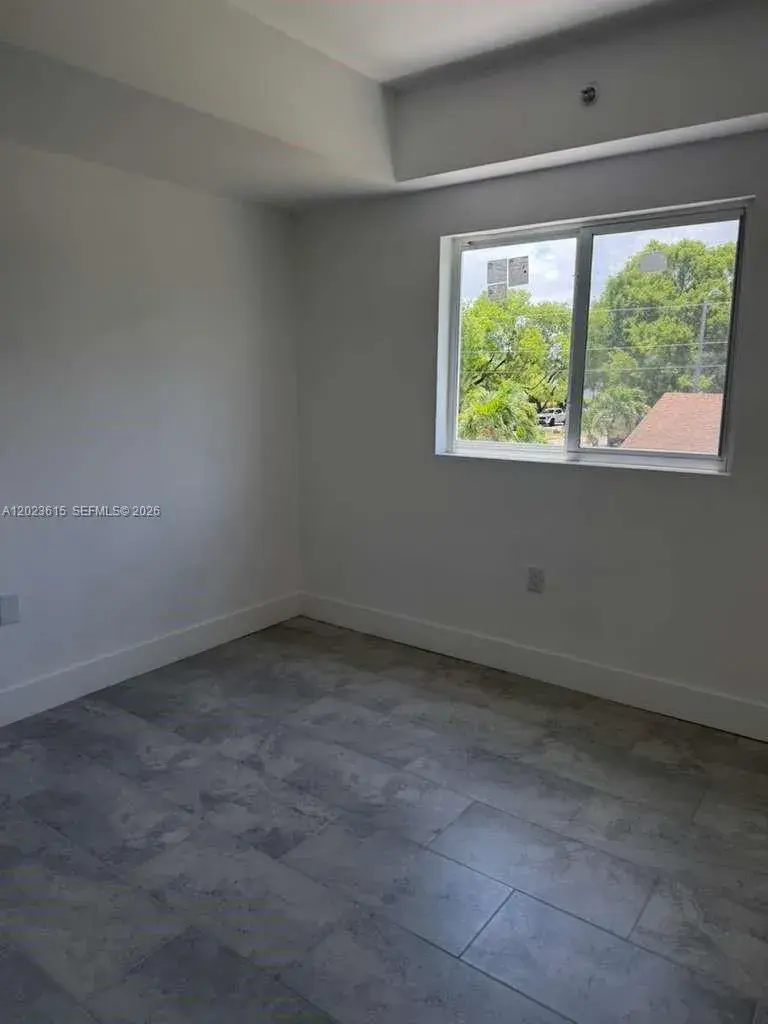147 Nw 59th St # 302, Miami FL 33127