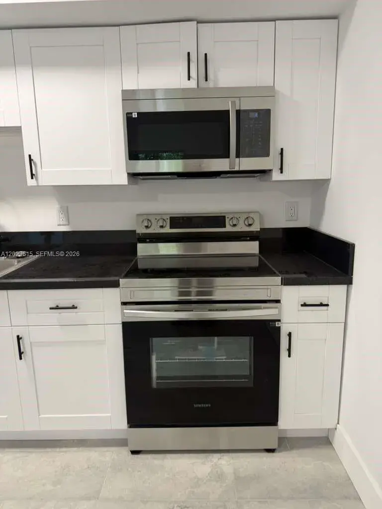 147 Nw 59th St # 302, Miami FL 33127