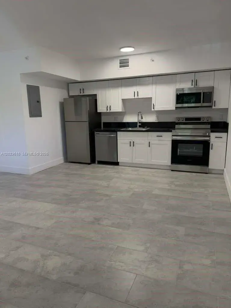 147 Nw 59th St # 303, Miami FL 33127