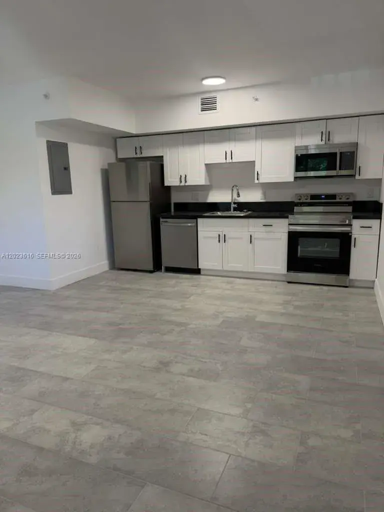147 Nw 59th St # 303, Miami FL 33127
