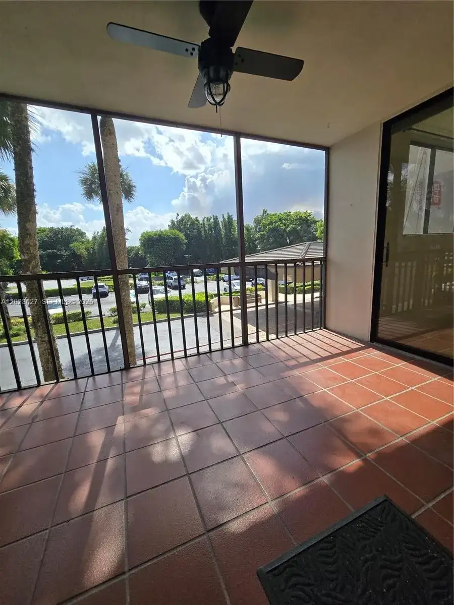 9735 NW 52nd St # 208, Doral FL 33178 photo 5
