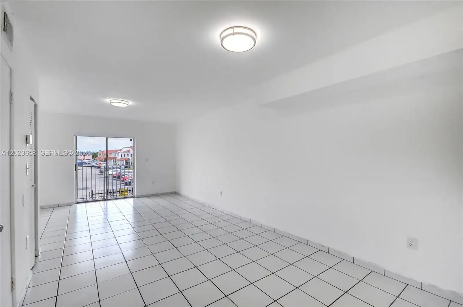 3021 W 76th St # 203, Hialeah FL 33018 photo 2