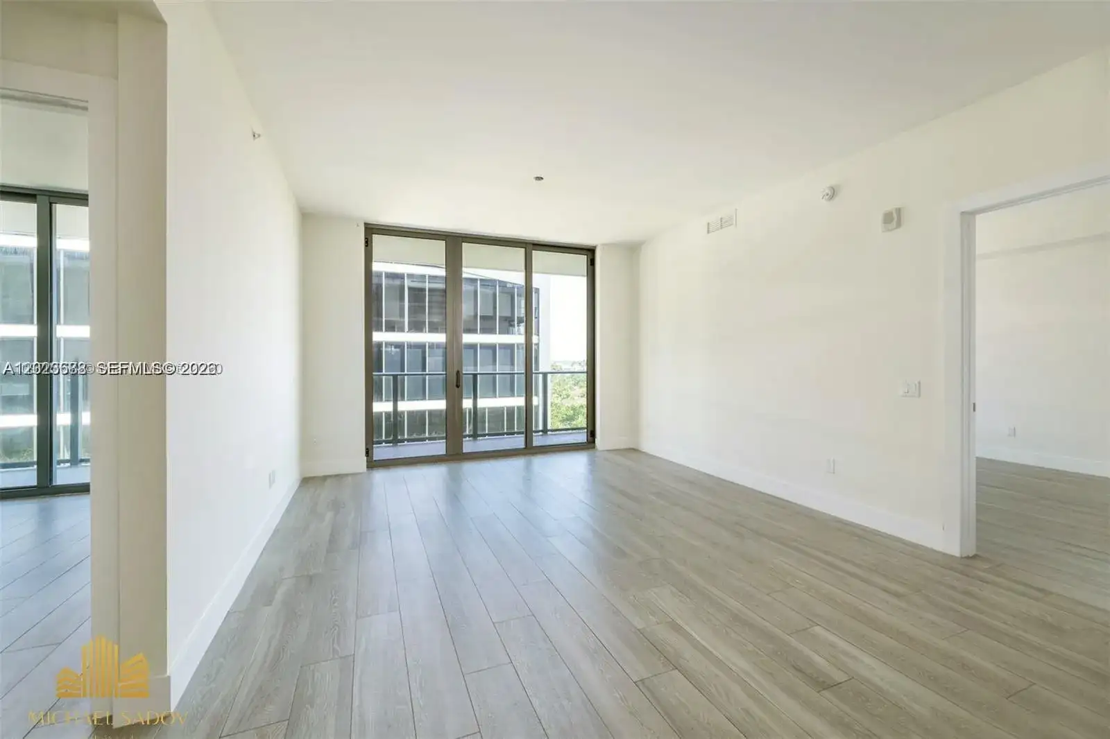 2960 NE 207th St # 909, Aventura FL 33180 photo 4