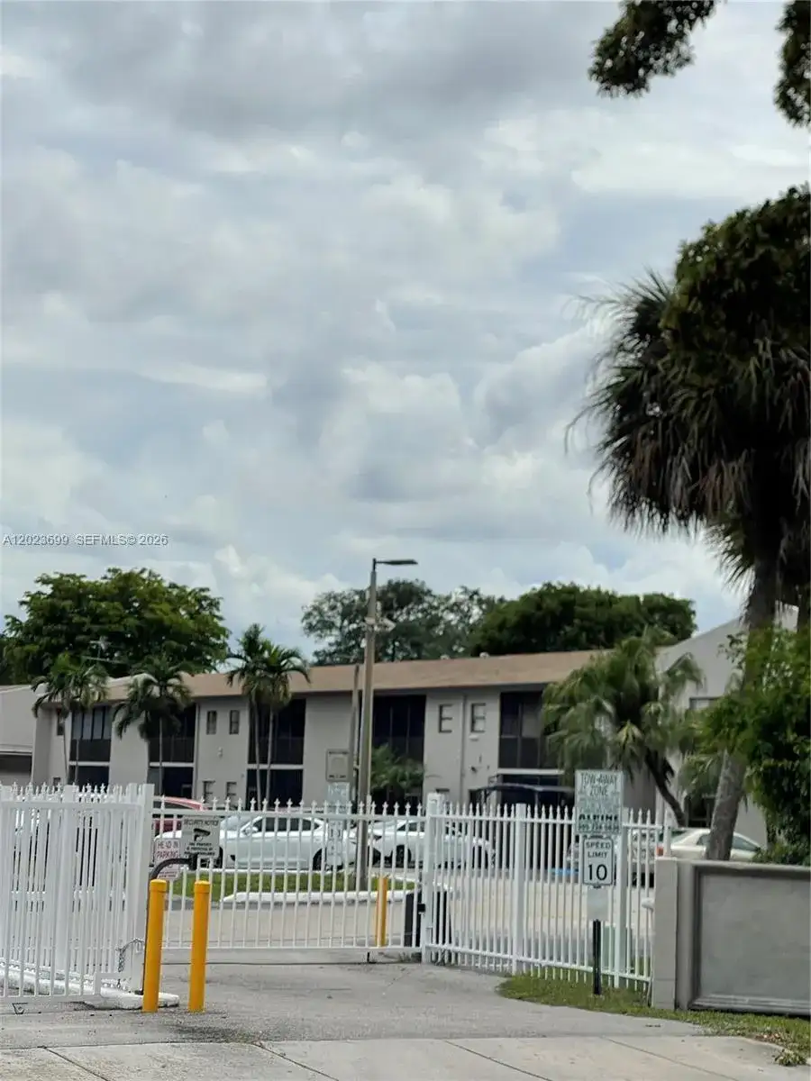 10370 SW 220th St # 224, Cutler Bay FL 33190 photo 4
