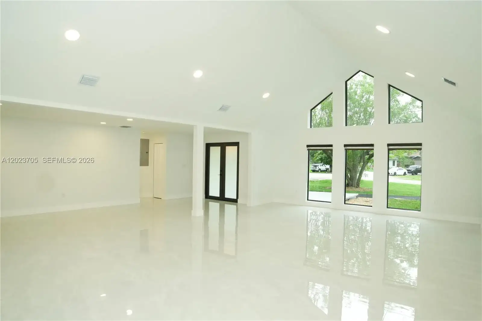 20500 SW 50th Pl, Southwest Ranches FL 33332 photo 3