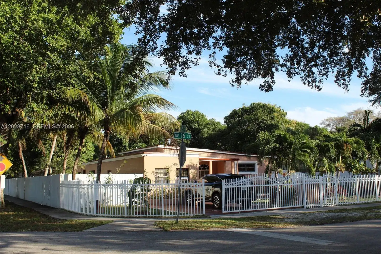 13875 NE 16th Ct, North Miami FL 33181 photo 3