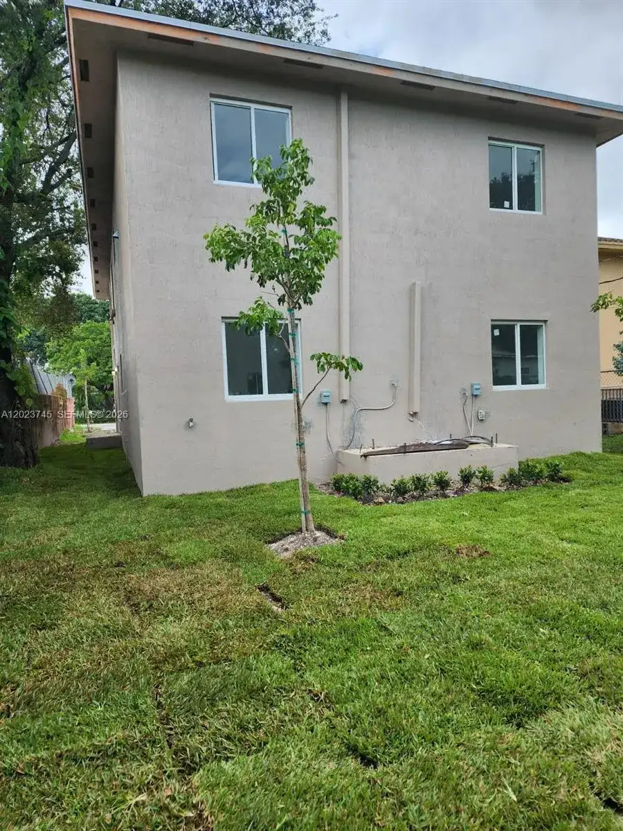 2750 NW 58th St # 2752, Miami FL 33142 photo 3