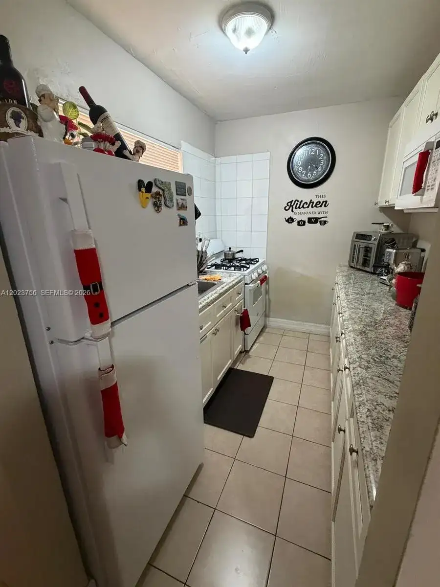 1245 W 24th St # 118, Hialeah FL 33010 photo 5