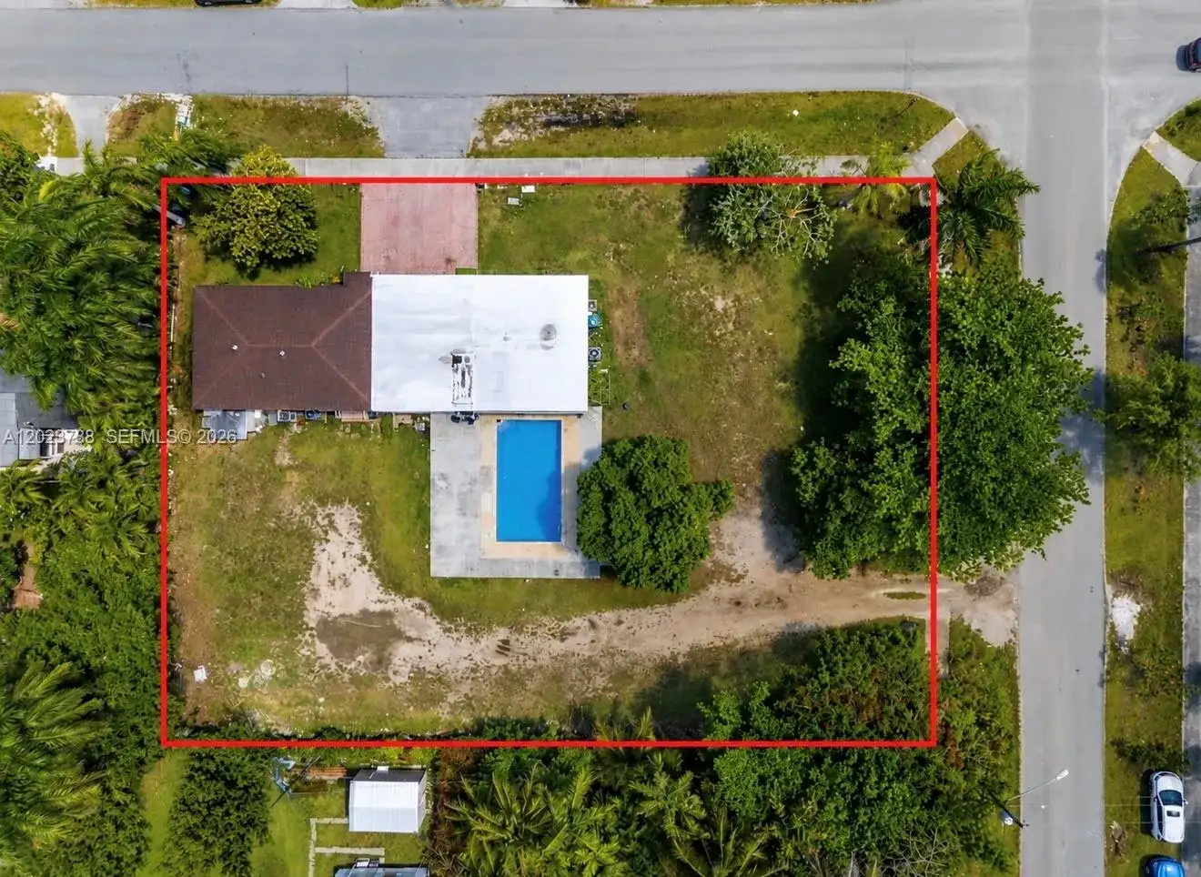 329 NW 13th St, Homestead FL 33030 photo 2