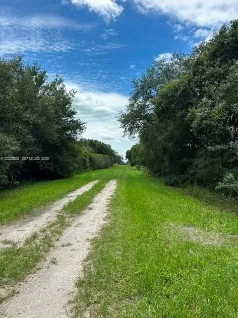 130 S BRIDA, Clewiston FL 33440 photo 2