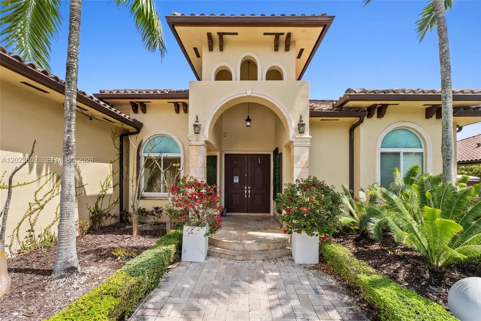 2665 NW 100th Ave, Doral FL 33172 photo 2
