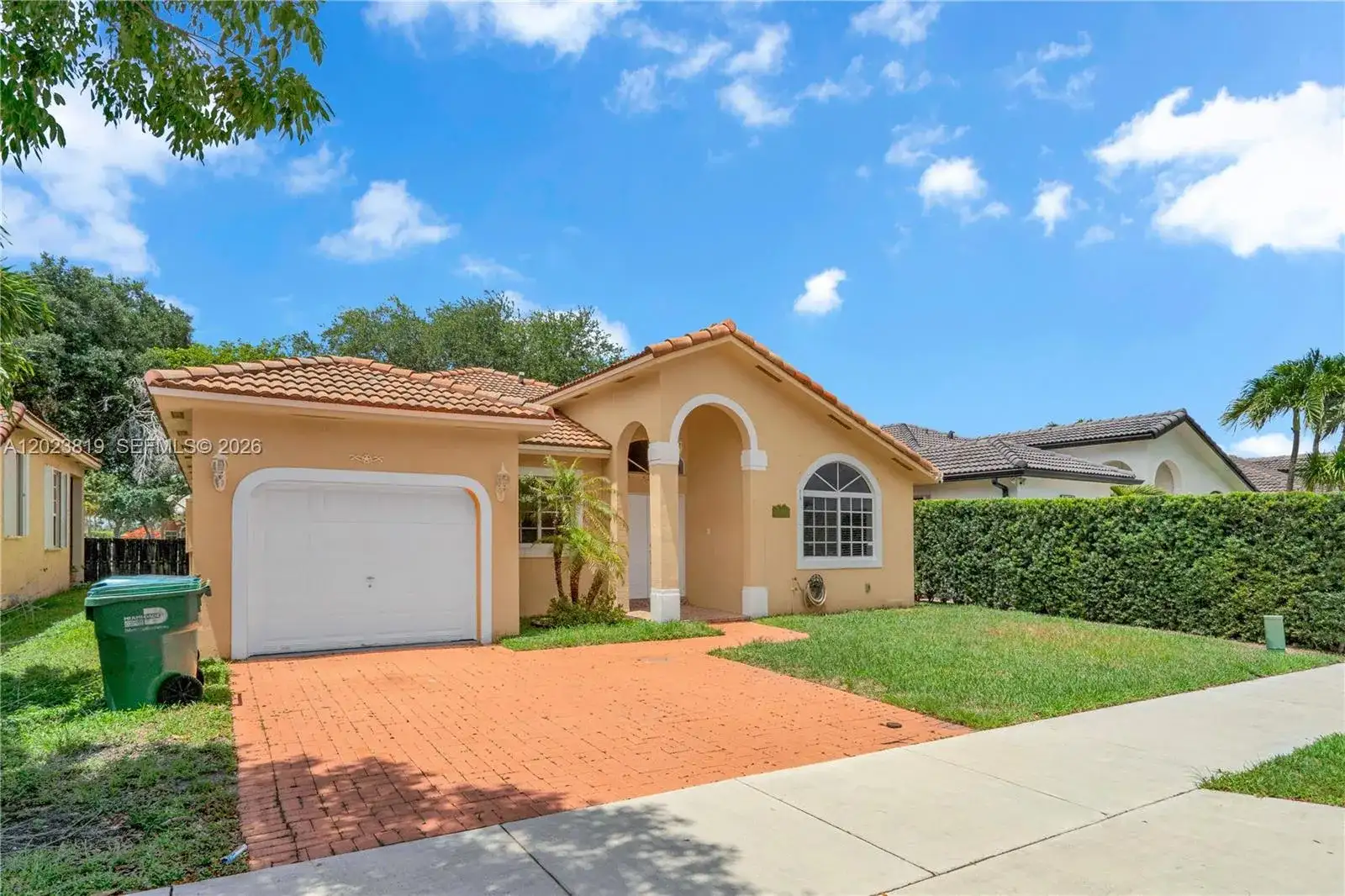 15339 SW 32nd Ter, Miami FL 33185 photo 2