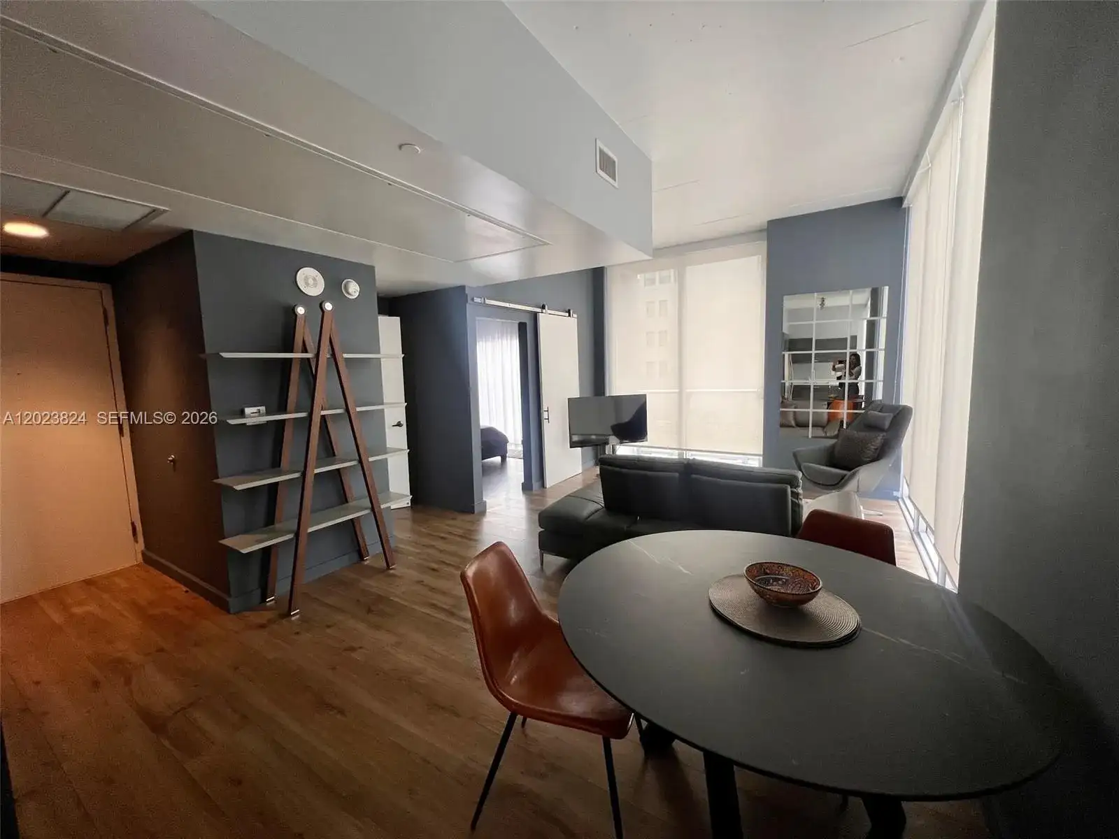 151 SE 1st St # 810, Miami FL 33131 photo 3
