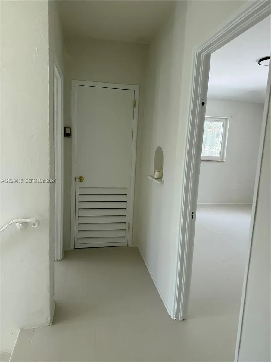6312 Alton Rd, Miami Beach FL 33141