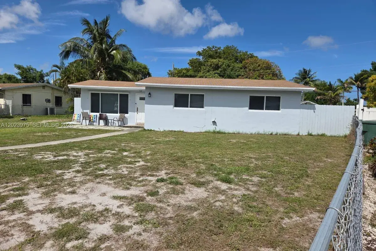 1524 NW 12th Ter, Fort Lauderdale FL 33311
