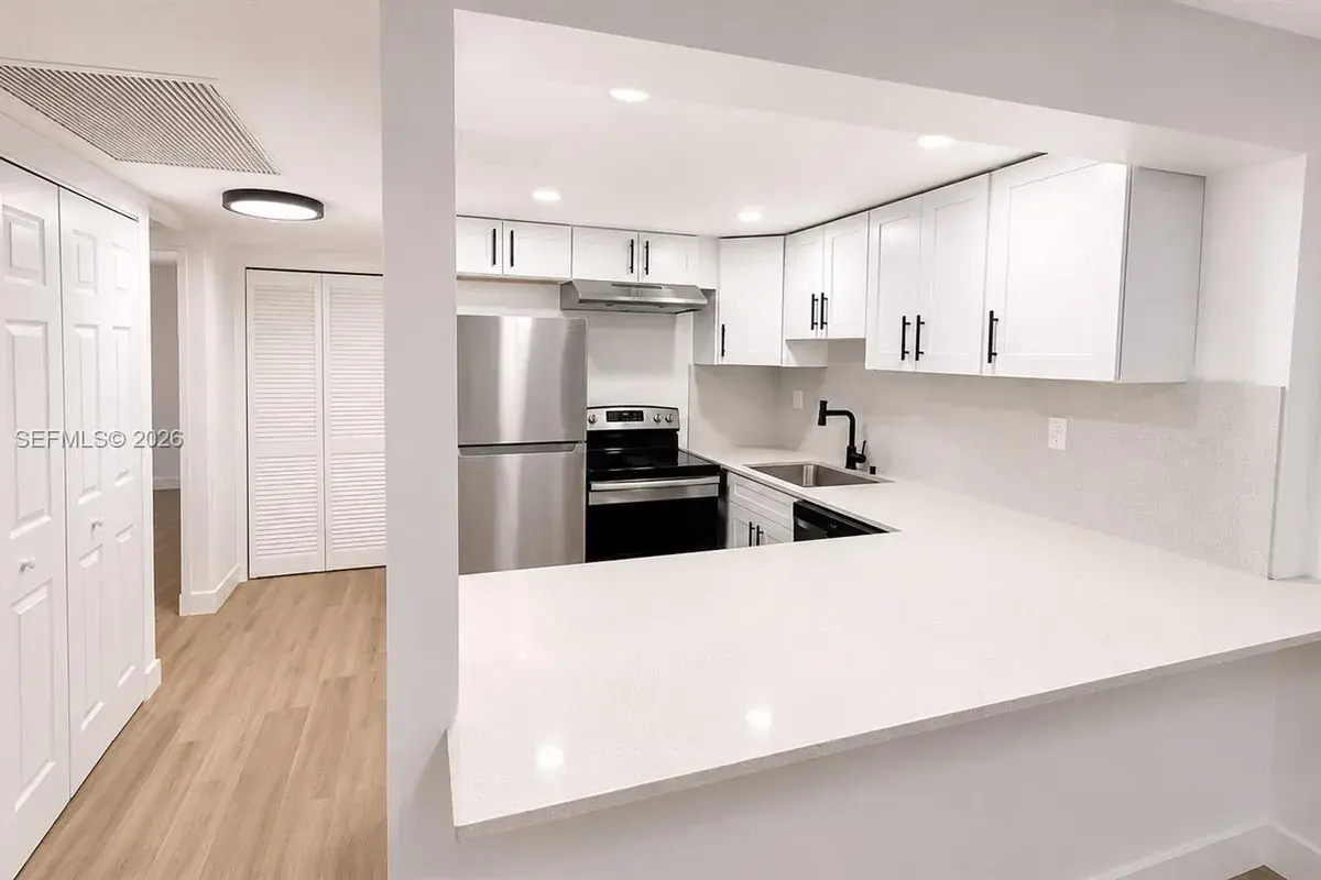5845 Washington St # 65, Hollywood FL 33023