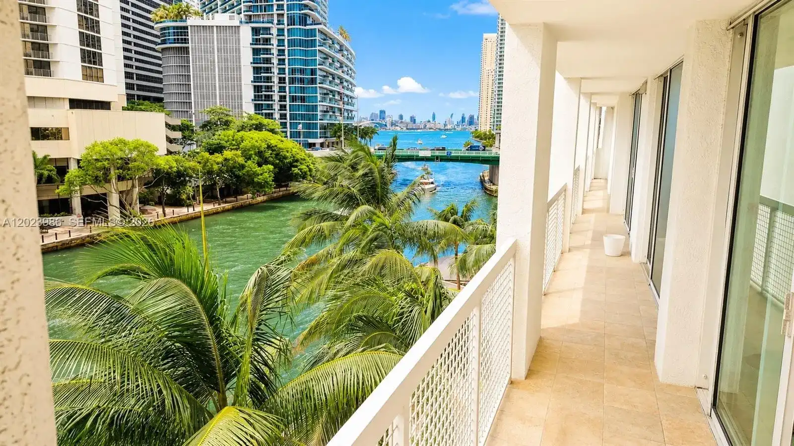 31 SE 5th St # 502, Miami FL 33131