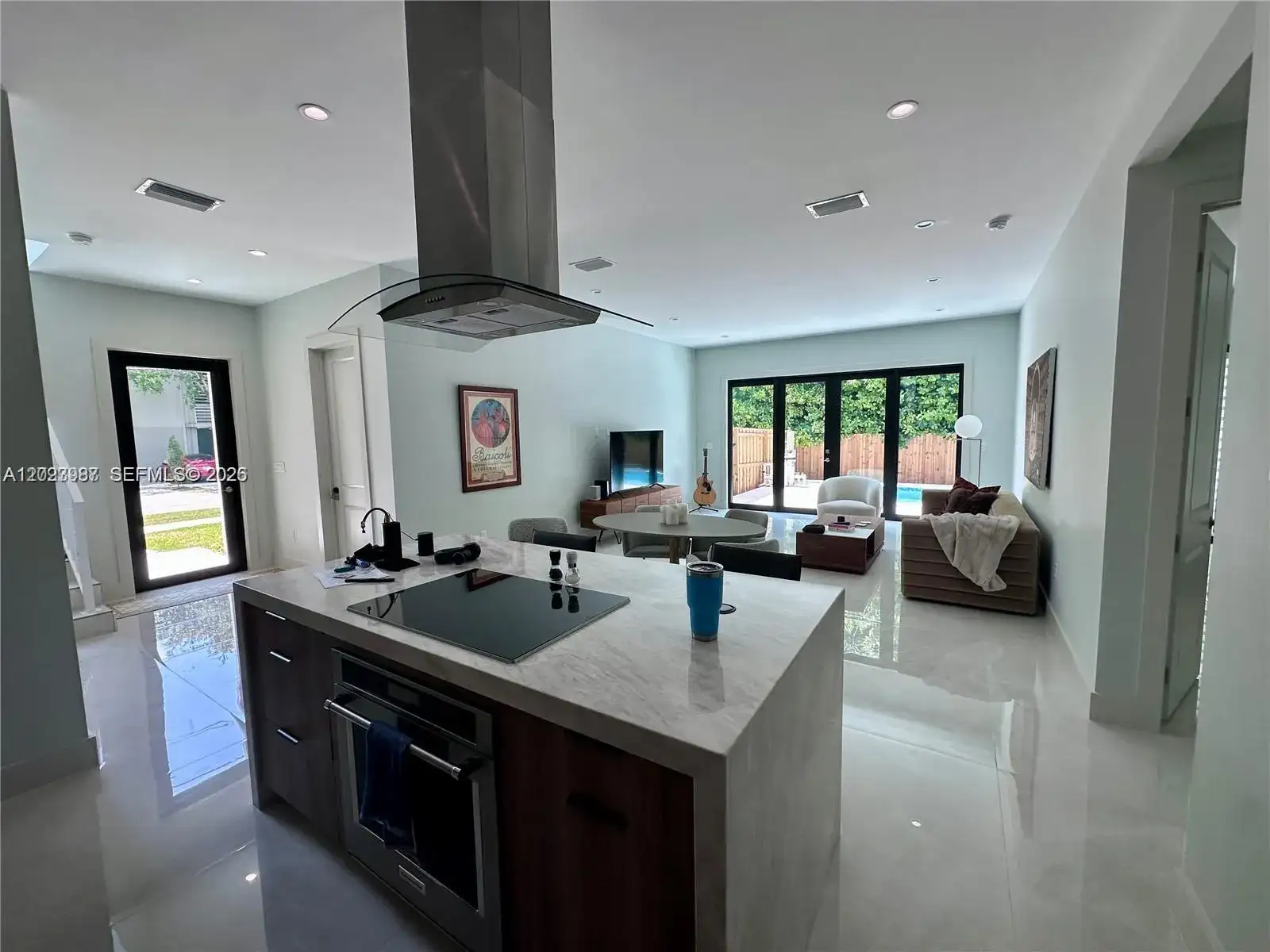 8410 SW 65 AVE, South Miami FL 33143 photo 4