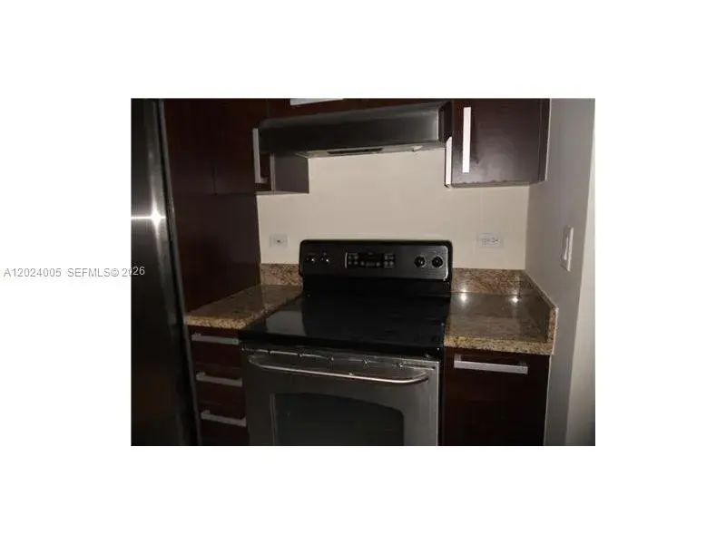 2525 SW 3 AV # 1006, Miami FL 33129