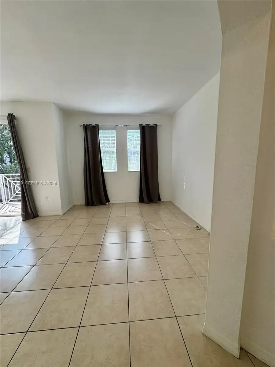 8936 W Flagler St # 201, Miami FL 33174 photo 4