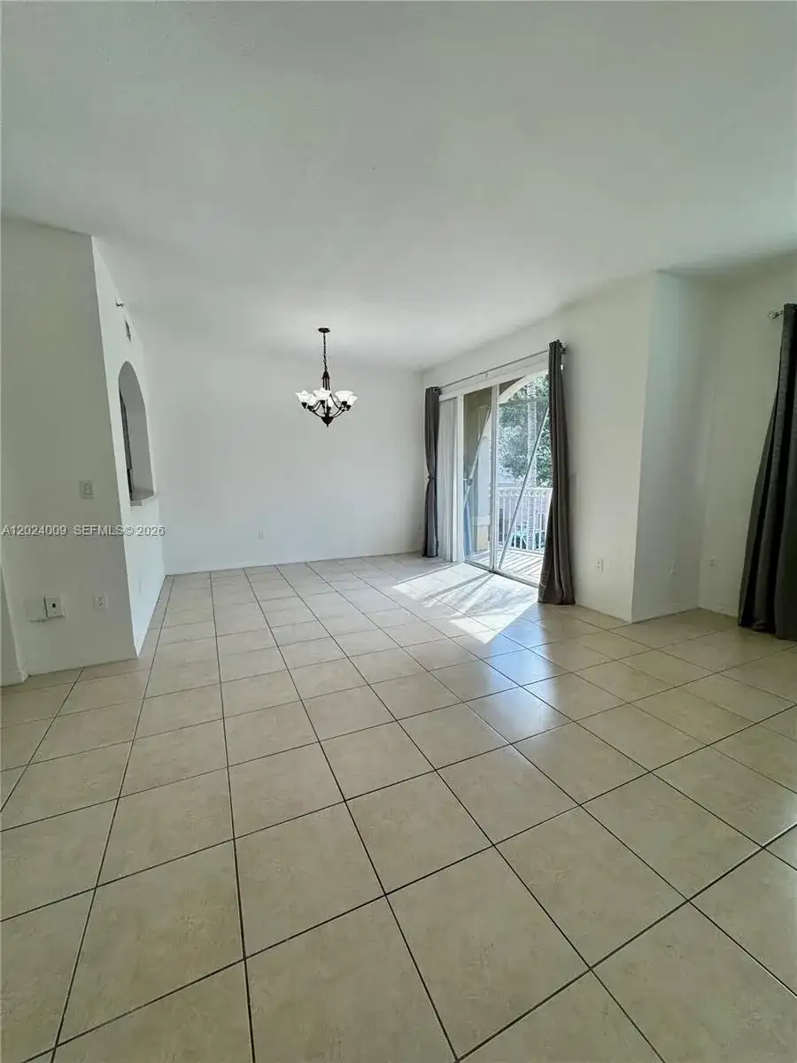 8936 W Flagler St # 201, Miami FL 33174 photo 5