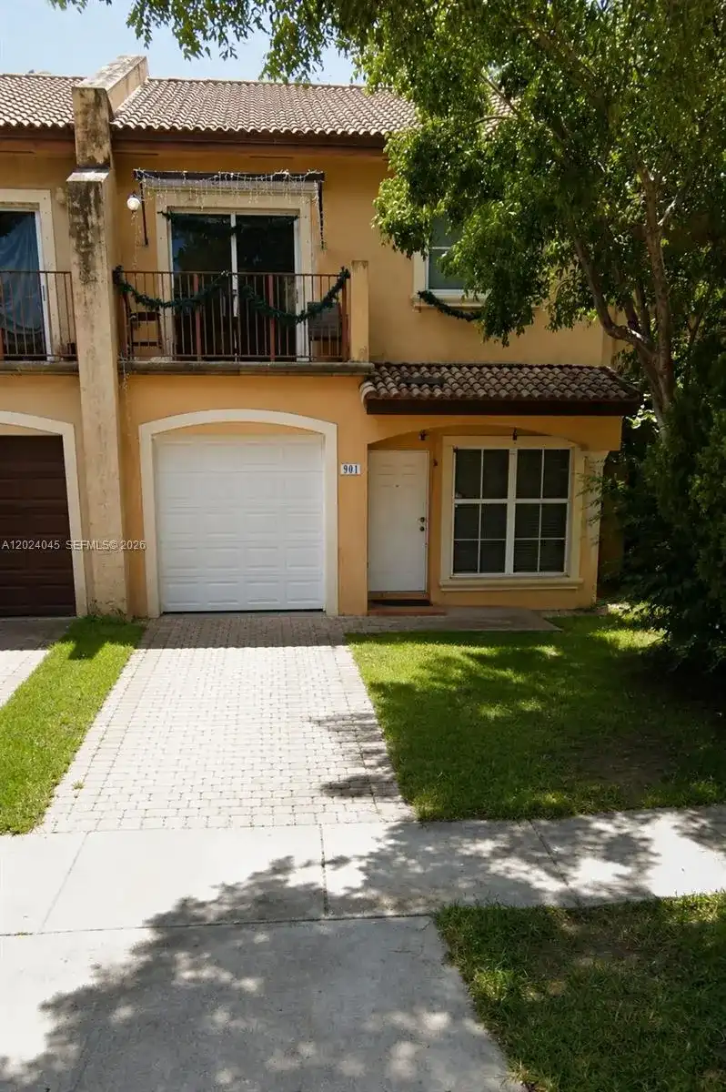 901 SW 6th Ct, Florida City FL 33034
