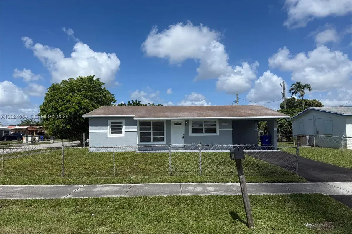 2161 NW 26th Ave, Fort Lauderdale FL 33311