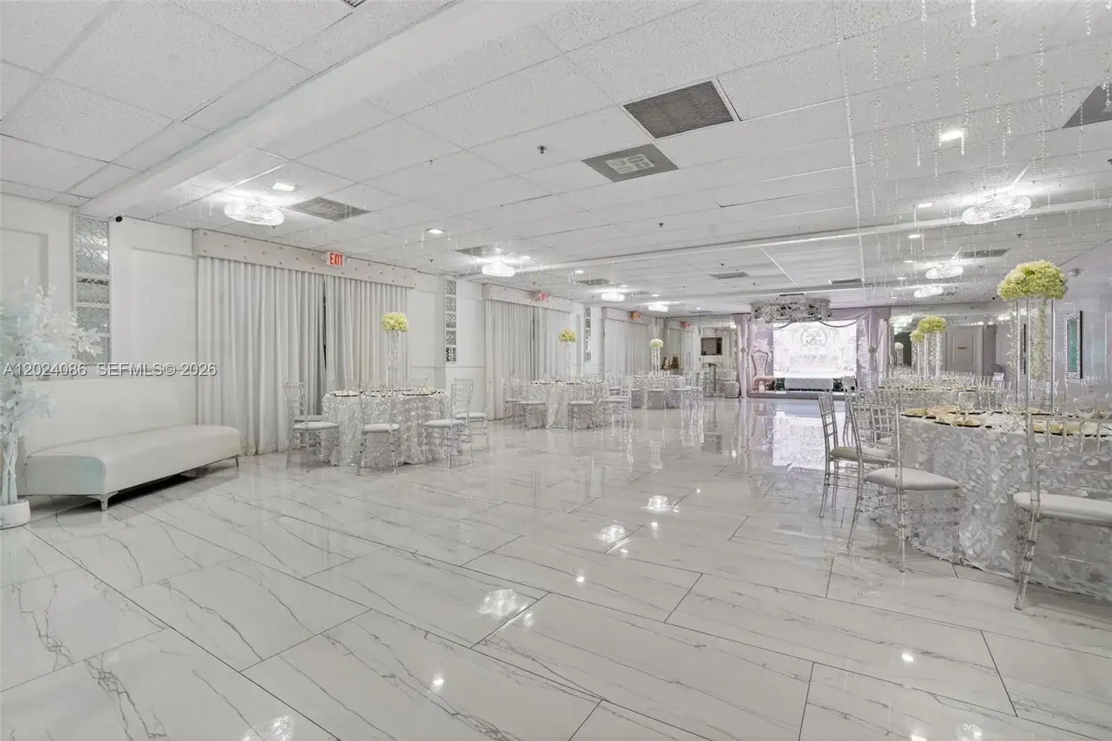 Established Banquet Hall in Cutler Bay, Cutler Bay FL 33157 photo 2