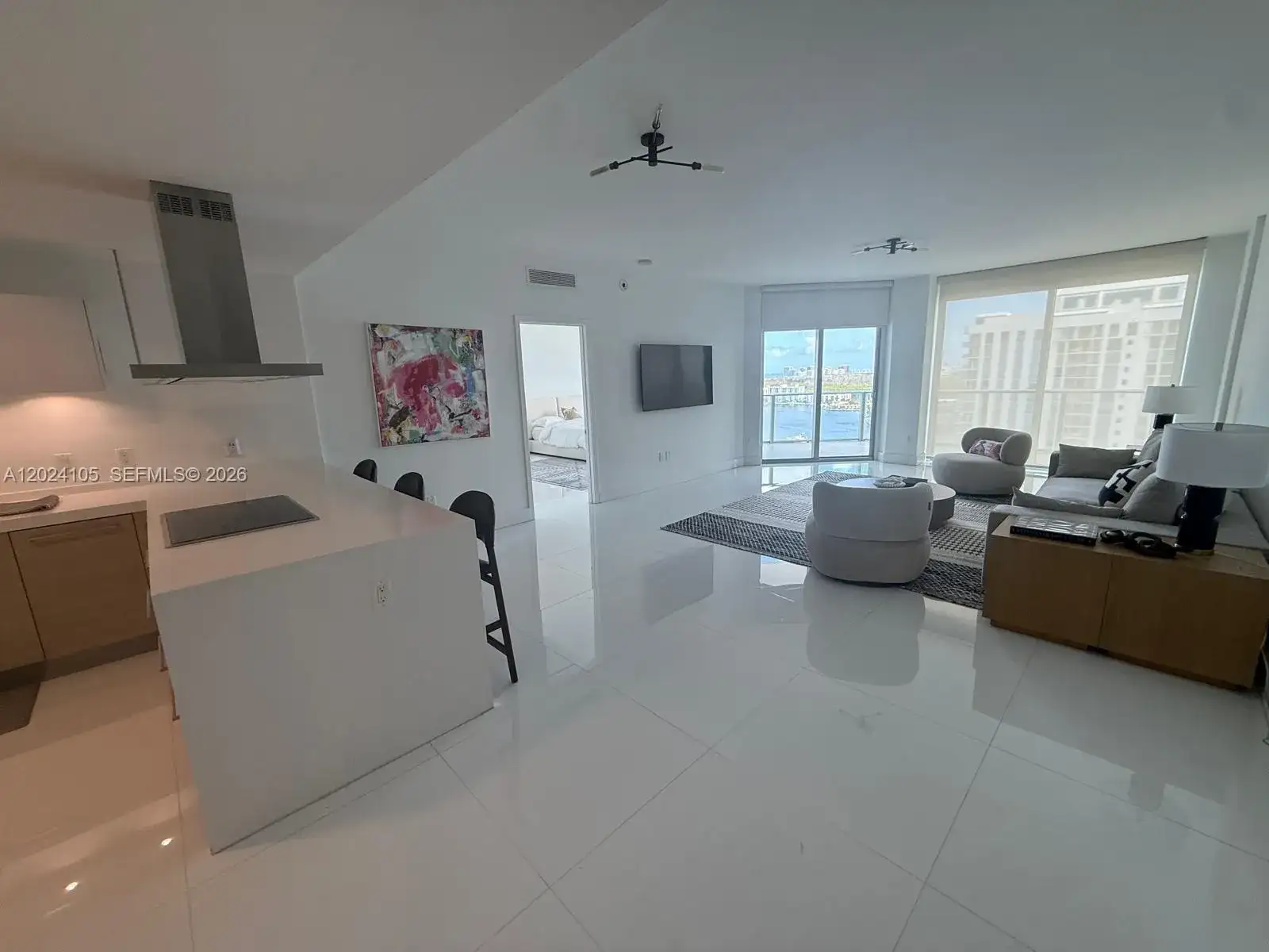17301 Biscayne Blvd # 2305, North Miami Beach FL 33160 photo 4