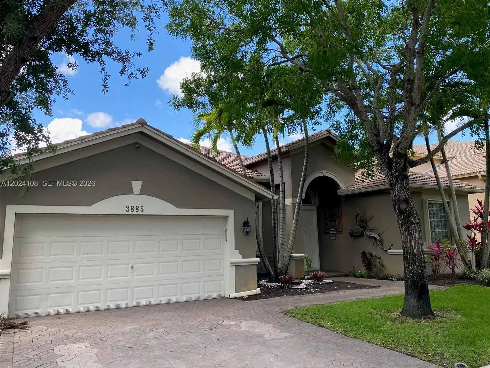 3885 E Hibiscus St, Weston FL 33332 photo 3