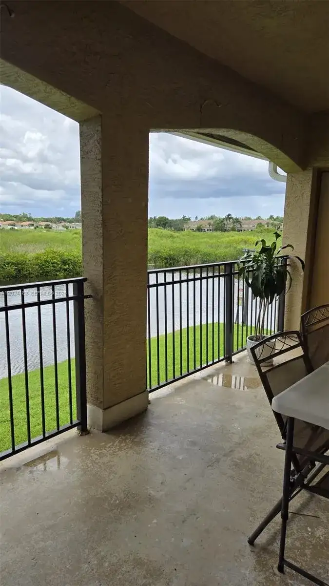 230 SW 117th Ter # 11202, Pembroke Pines FL 33025 photo 2