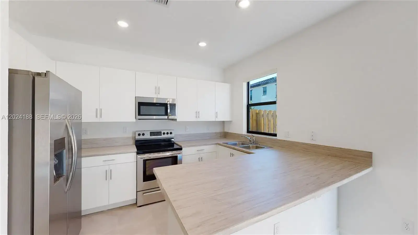 11815 SW 246 TER, Homestead FL 33032 photo 3