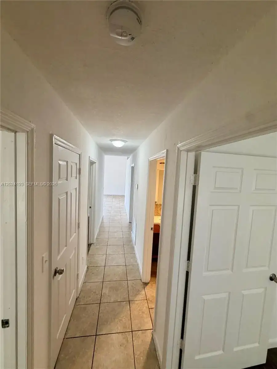 408 NW 12th St, Florida City FL 33034 photo 2