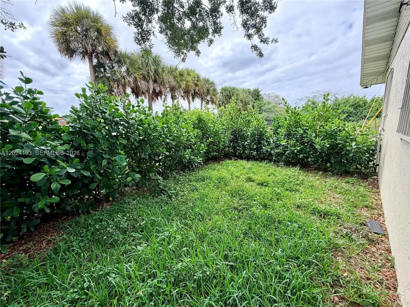 408 NW 12th St, Florida City FL 33034 photo 4