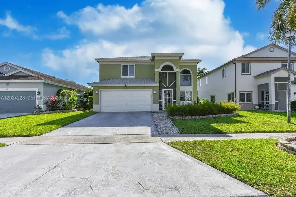 6256 Lansdowne Cir, Boynton Beach FL 33472 photo 2