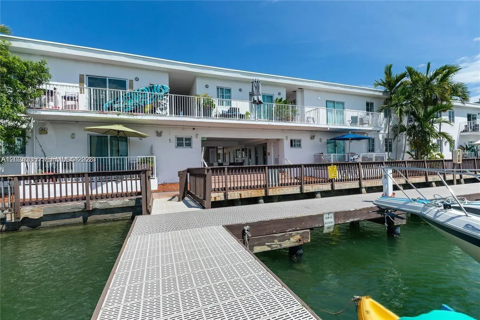7950 Tatum Waterway Dr # N10, Miami Beach FL 33141