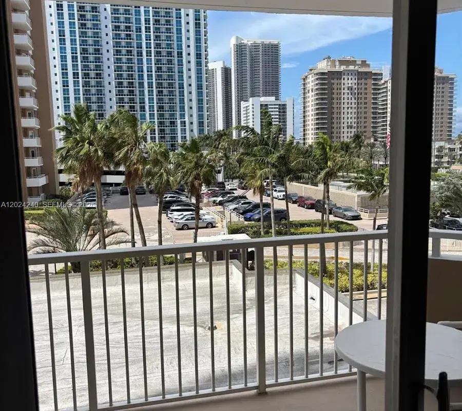 1985 S Ocean Dr # 3B, Hallandale Beach FL 33009