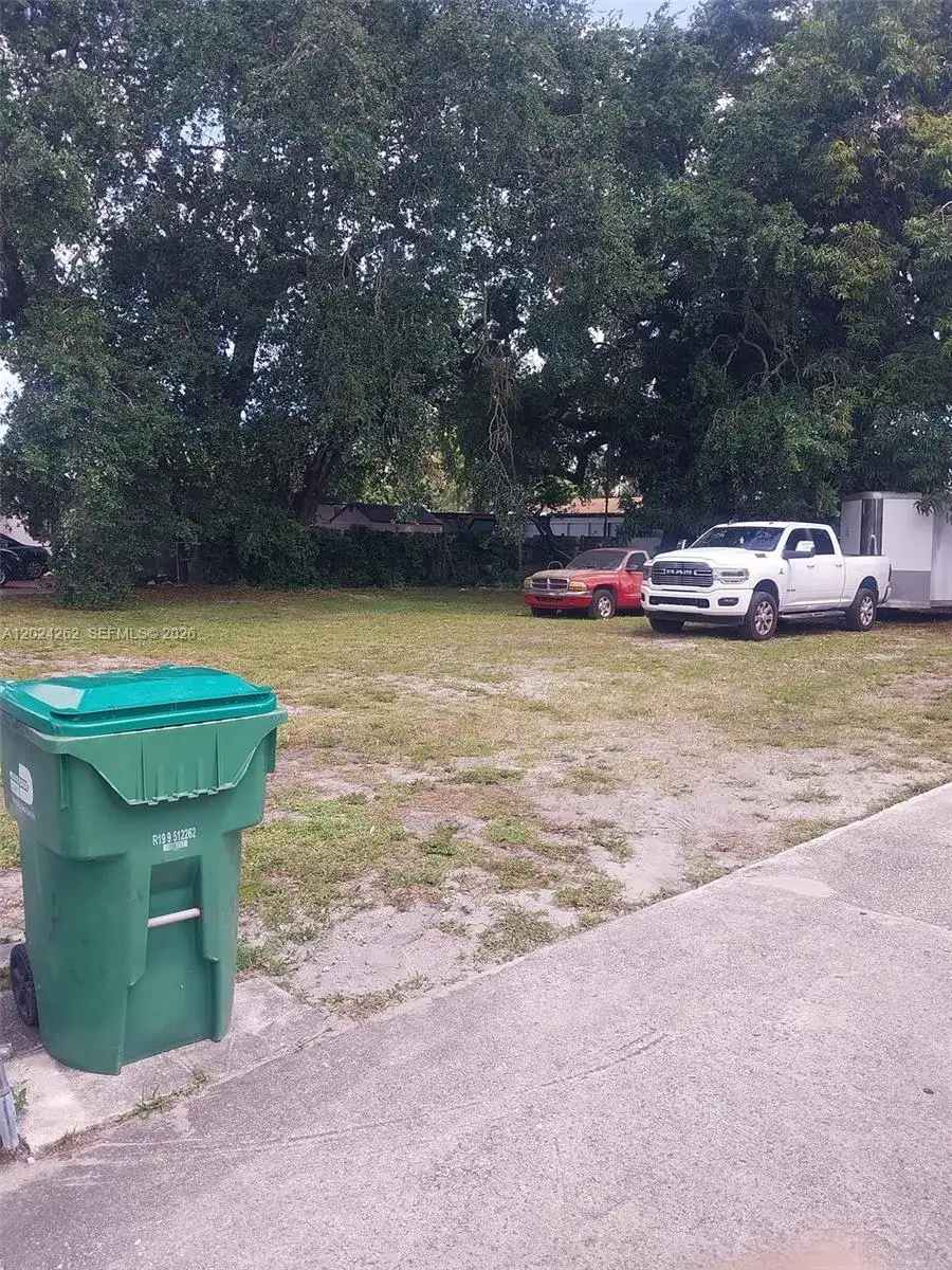 2034 NW 93rd St # 0, Miami FL 33147 photo 3